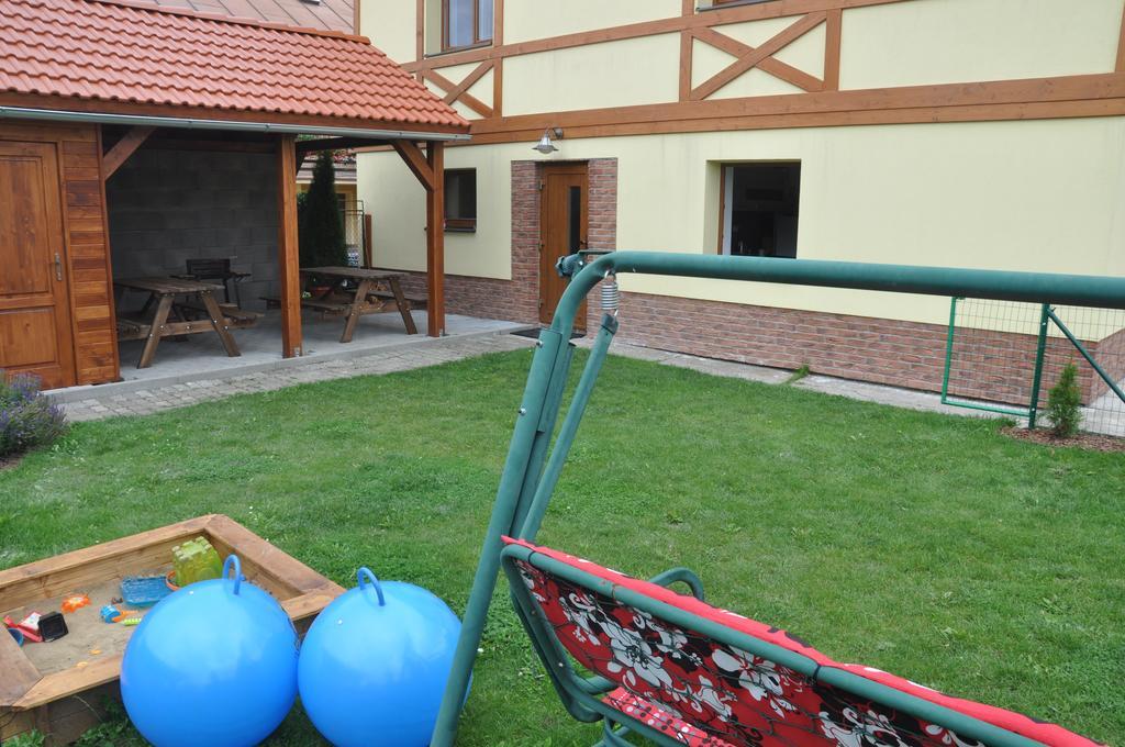 Demaenova 238 Apartman Lipótszentmiklós Kültér fotó