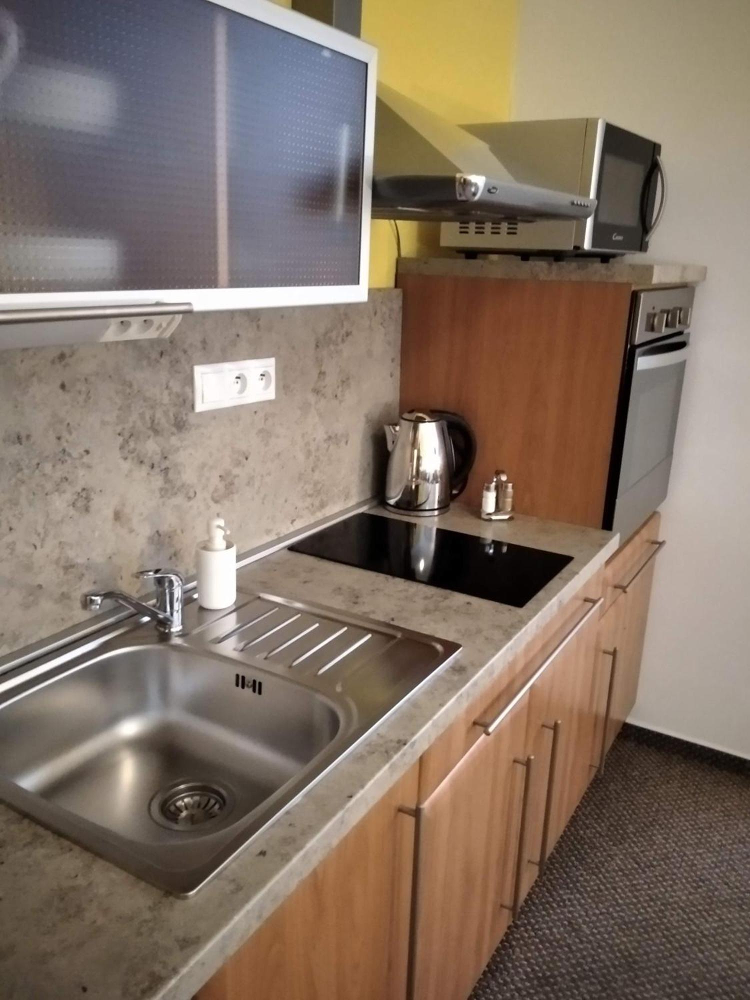 Demaenova 238 Apartman Lipótszentmiklós Kültér fotó
